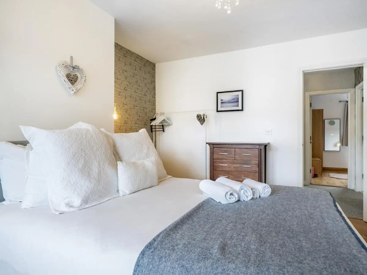 Holiday home Pass The Keys Gorgeous 3Br Townhouse With Garden South Belfast Villa
