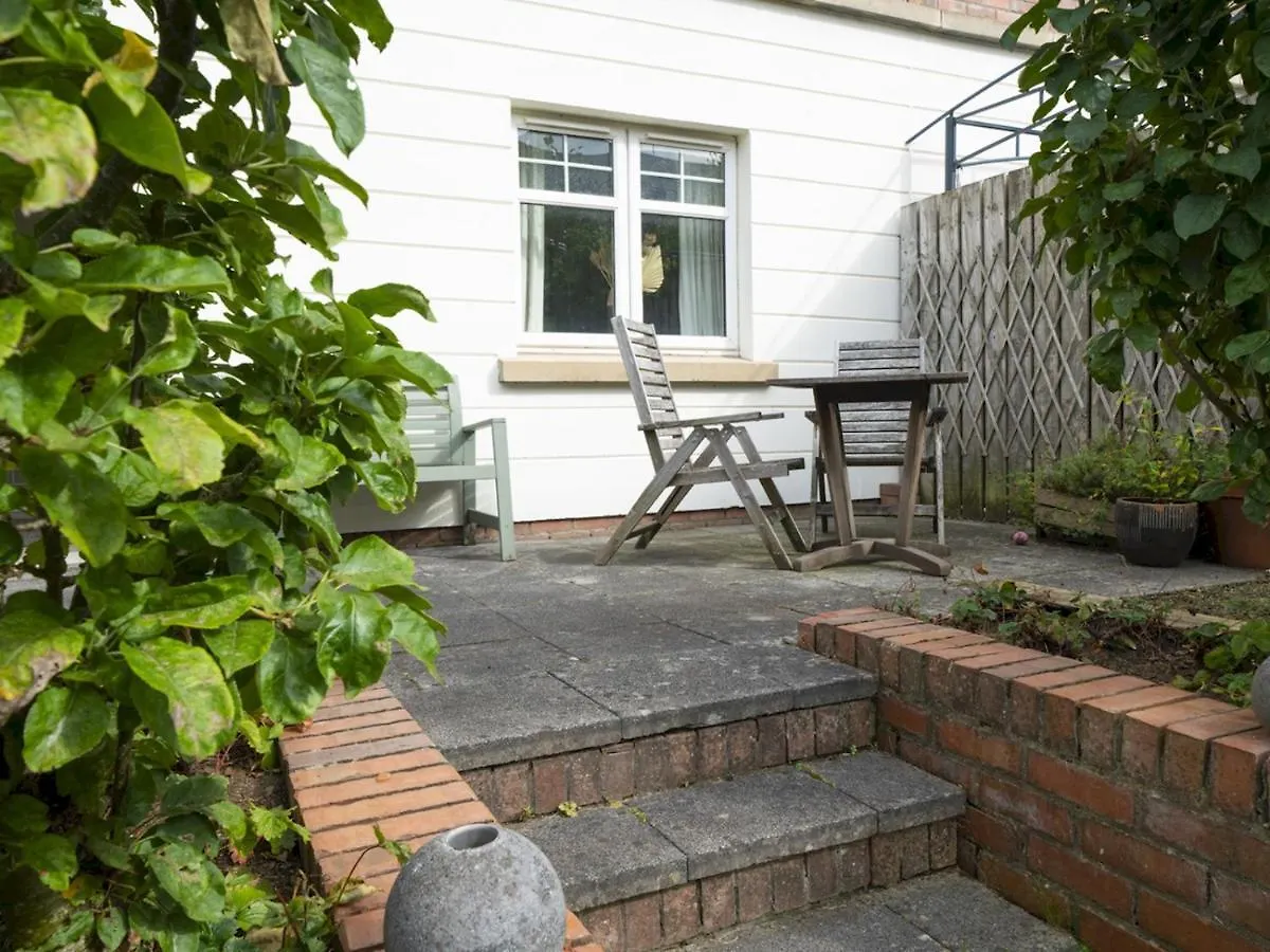 Holiday home Pass The Keys Gorgeous 3Br Townhouse With Garden South Belfast Villa